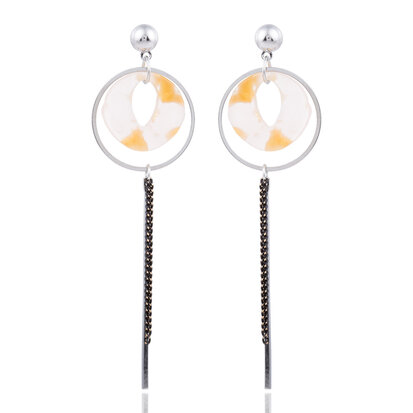 EARRING WITH ROUND ABSTRACT & CHAIN
