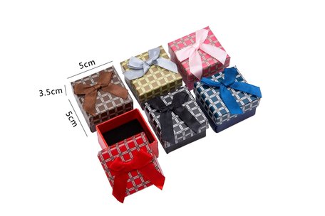  24 pcs Packaging boxes ring 5x5x3.5 cm